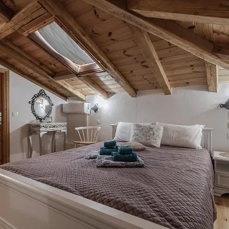 Cicones Boutique Скиатос