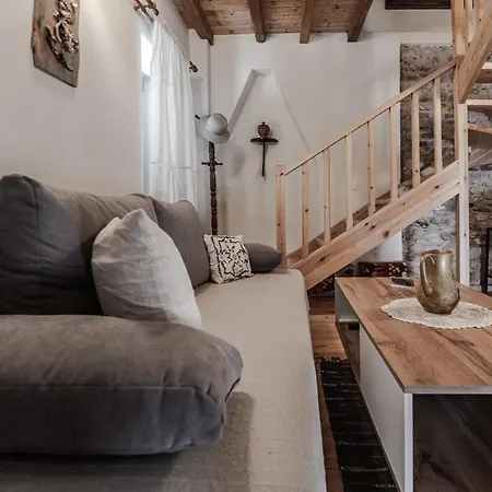 בית נופש Cicones Boutique *