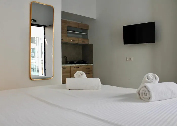 Cicones Boutique * Città di Skiathos