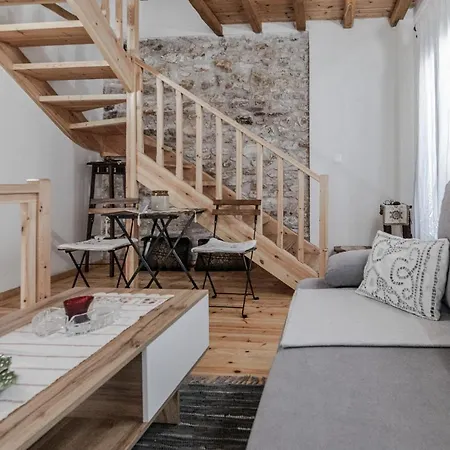 Nyaraló Cicones Boutique Szkiáthosz