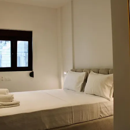 Cicones Boutique * Skiathos Town